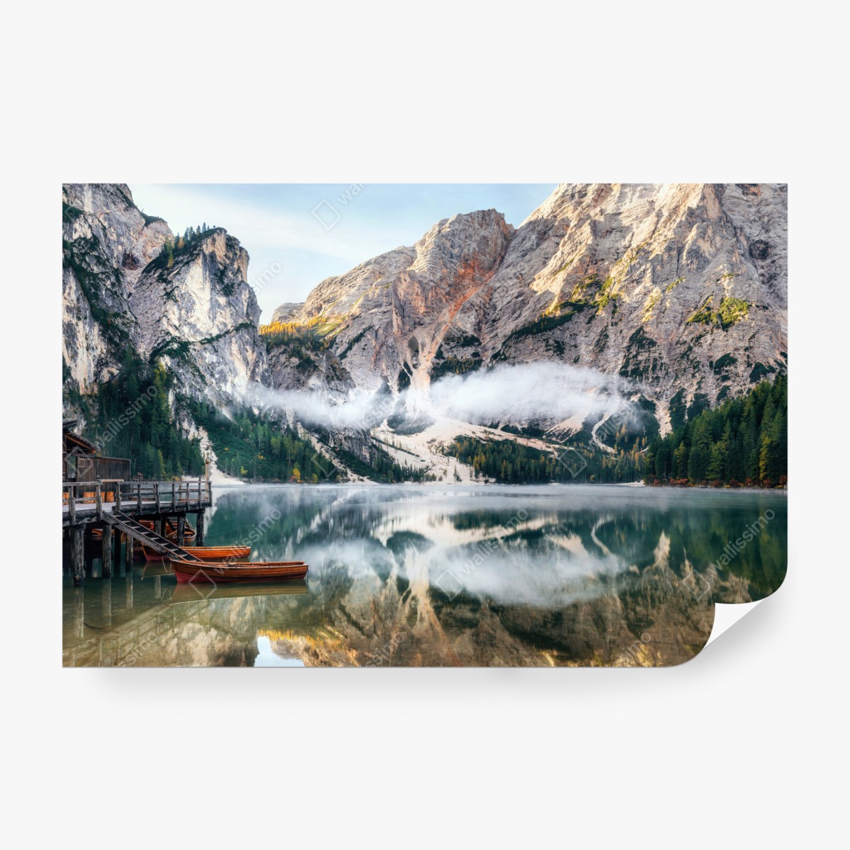Fototapeta mgła nad alpejskim jeziorem – Wallissimo® Fototapeta mgła nad alpejskim jeziorem – Wallissimo®