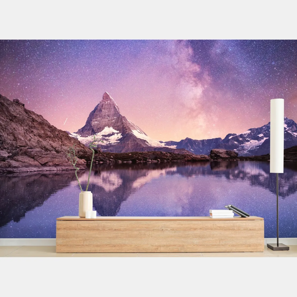 Fototapeta nocne odbicie Matterhornu pod gwiazdami – Wallissimo® Fototapeta nocne odbicie Matterhornu pod gwiazdami – Wallissimo®