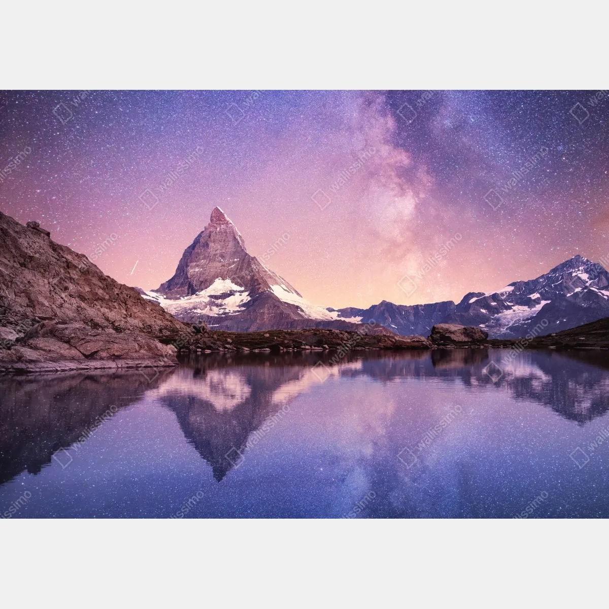 Fototapeta nocne odbicie Matterhornu pod gwiazdami – Wallissimo® Fototapeta nocne odbicie Matterhornu pod gwiazdami – Wallissimo®