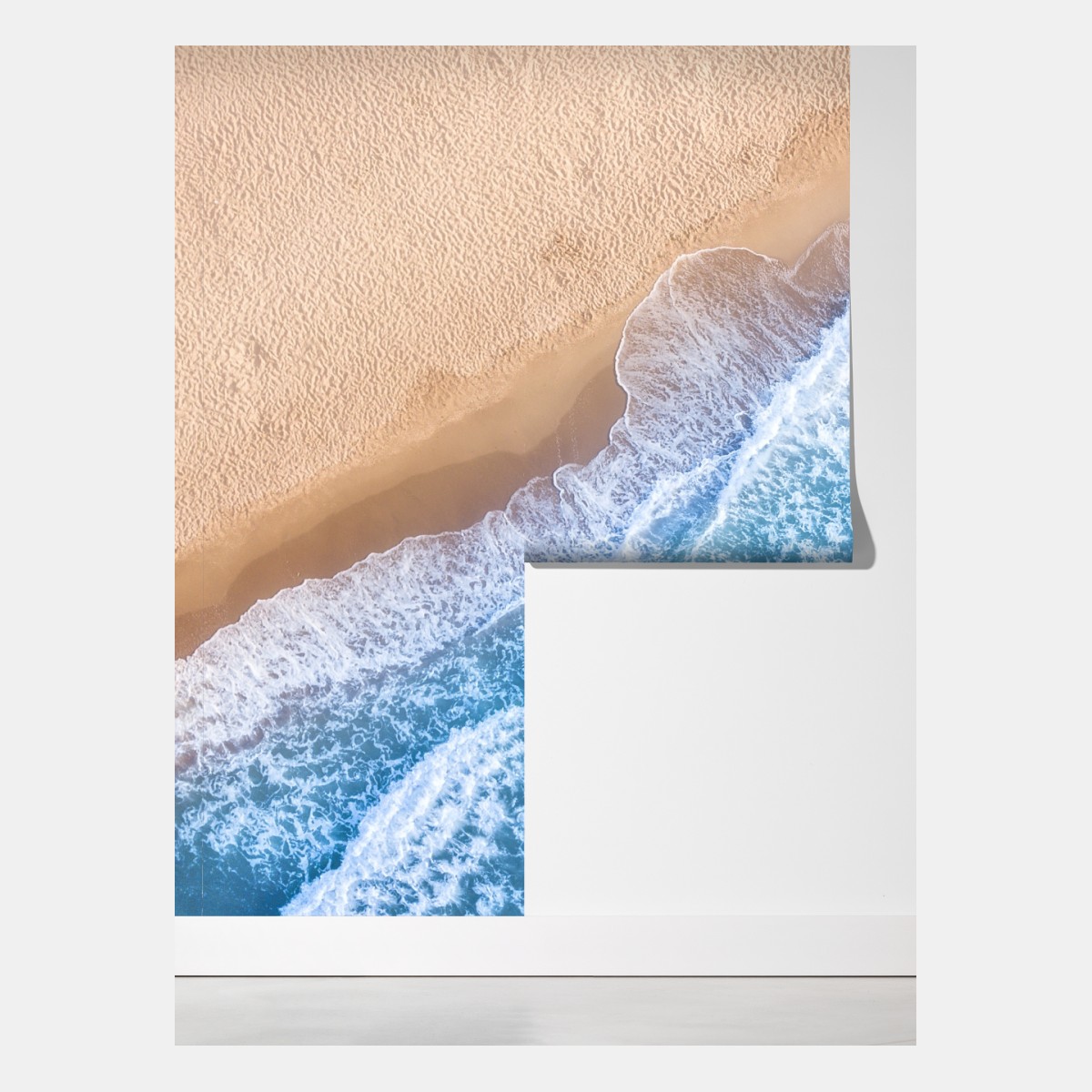 Fototapeta widok z lotu ptaka na turkusowe fale i piaszczystą plażę – Wallissimo® Fototapeta widok z lotu ptaka na turkusowe fale i piaszczystą plażę – Wallissimo®