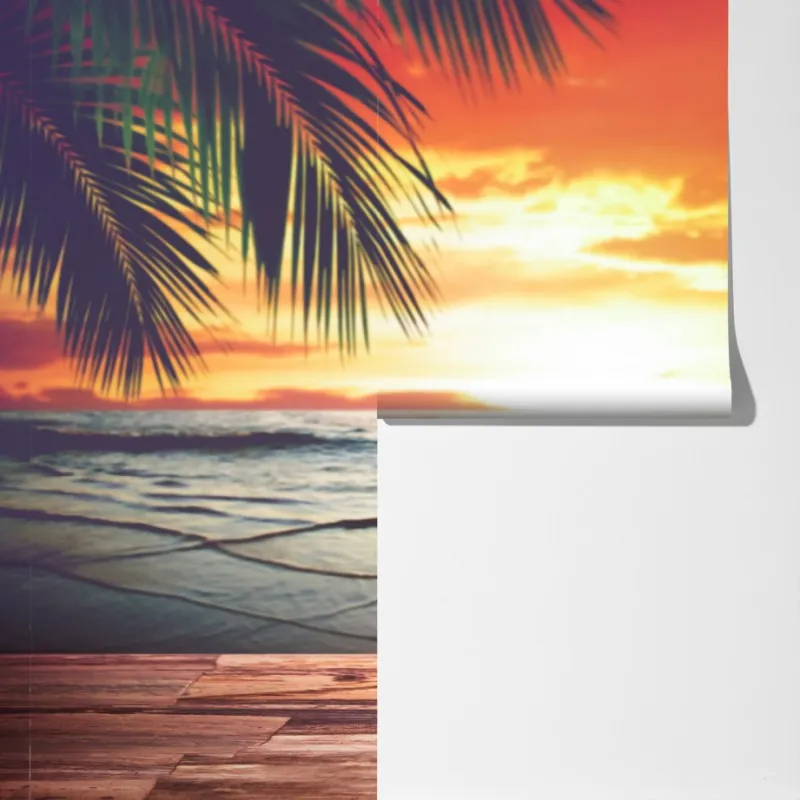 Fototapeta tropikalny zachód słońca na plaży z koktajlem – Wallissimo® Fototapeta tropikalny zachód słońca na plaży z koktajlem – Wallissimo®