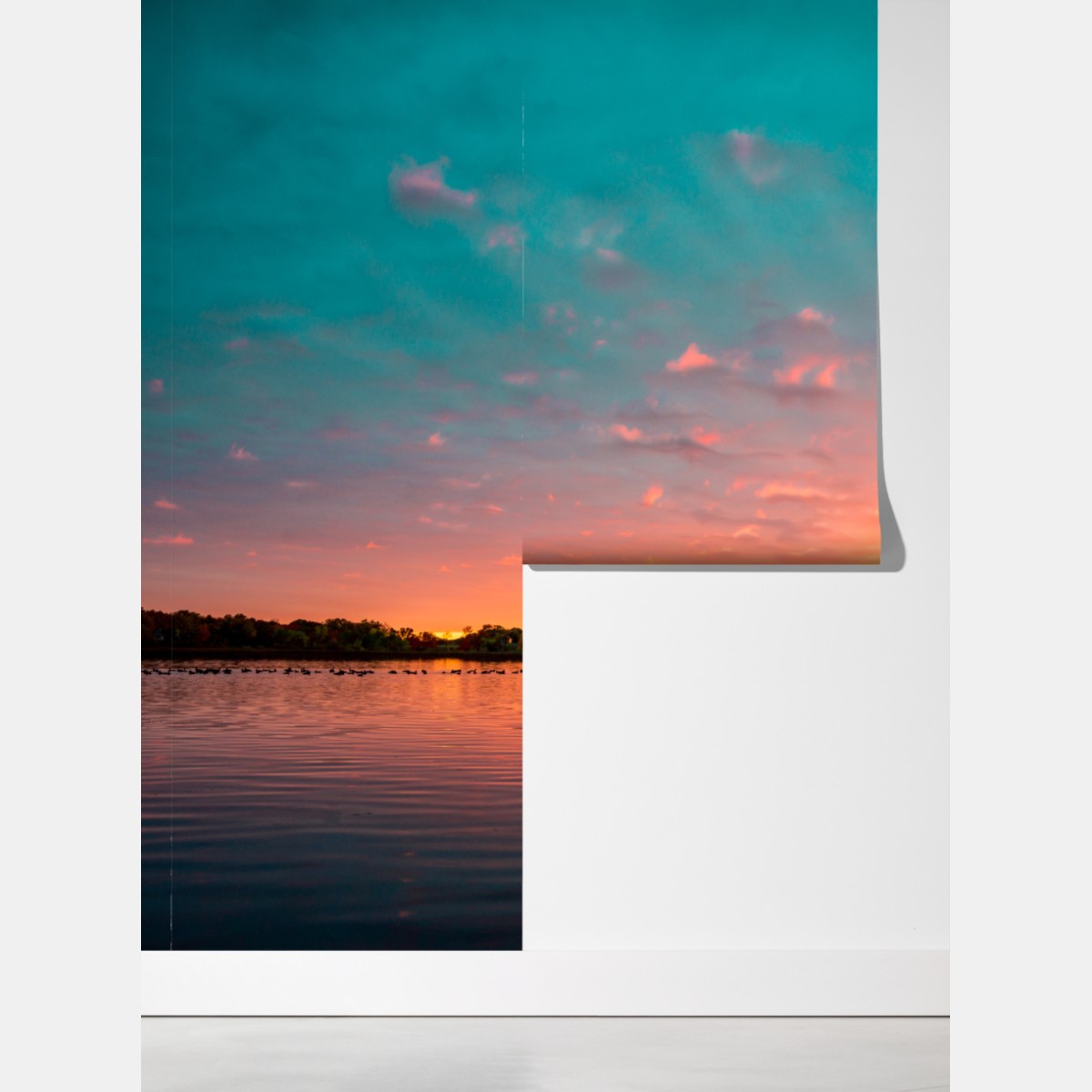 Fototapeta turkusowy zachód słońca nad spokojnym jeziorem – Wallissimo® Fototapeta turkusowy zachód słońca nad spokojnym jeziorem – Wallissimo®