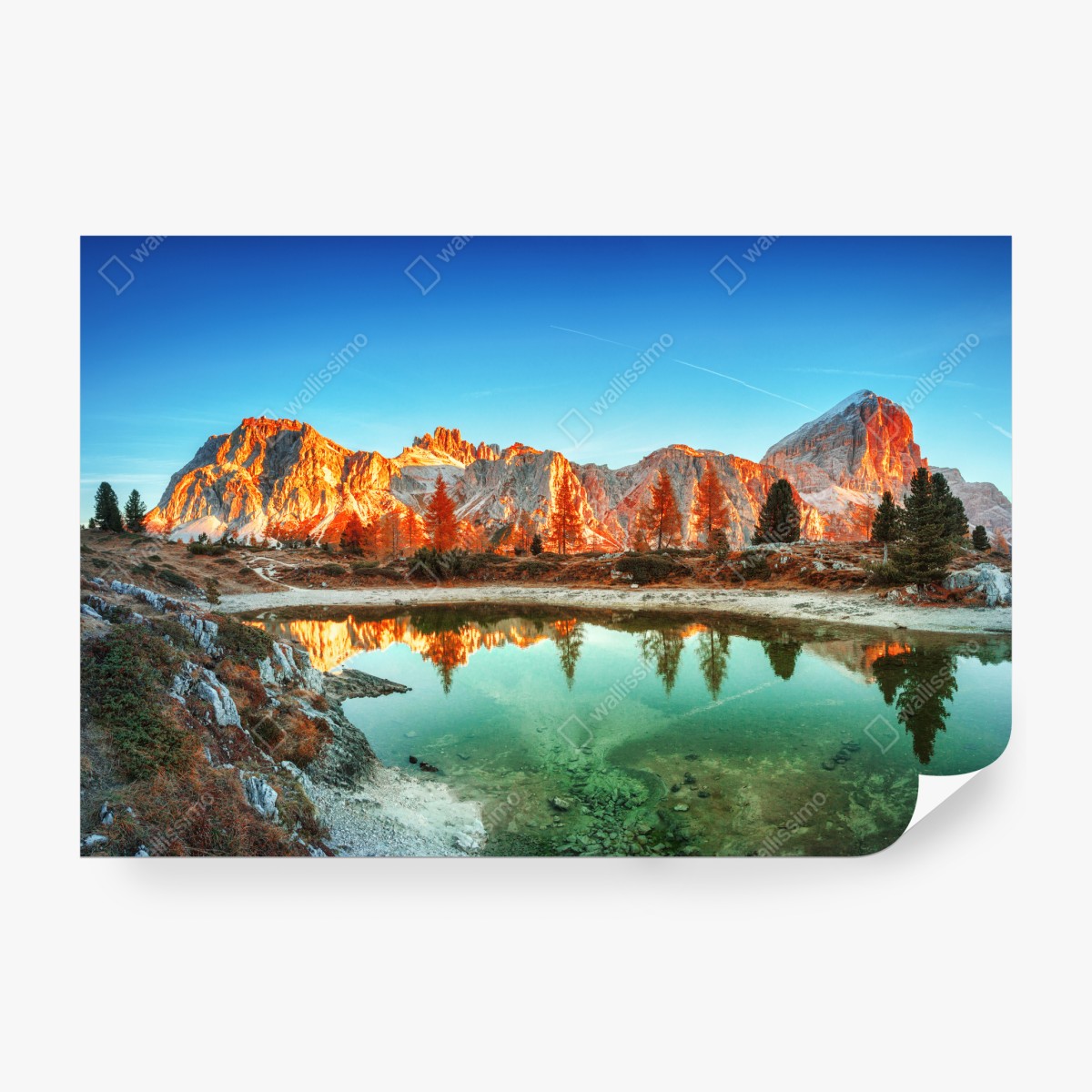 Fototapeta alpejski wschód słońca nad górskim jeziorem – Wallissimo® Fototapeta alpejski wschód słońca nad górskim jeziorem – Wallissimo®