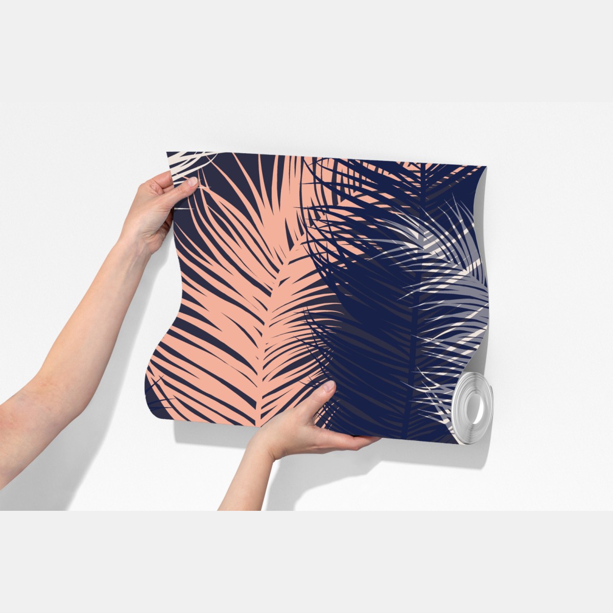 Fototapeta wzór z piórami w granacie i różu – Wallissimo® Fototapeta wzór z piórami w granacie i różu – Wallissimo®