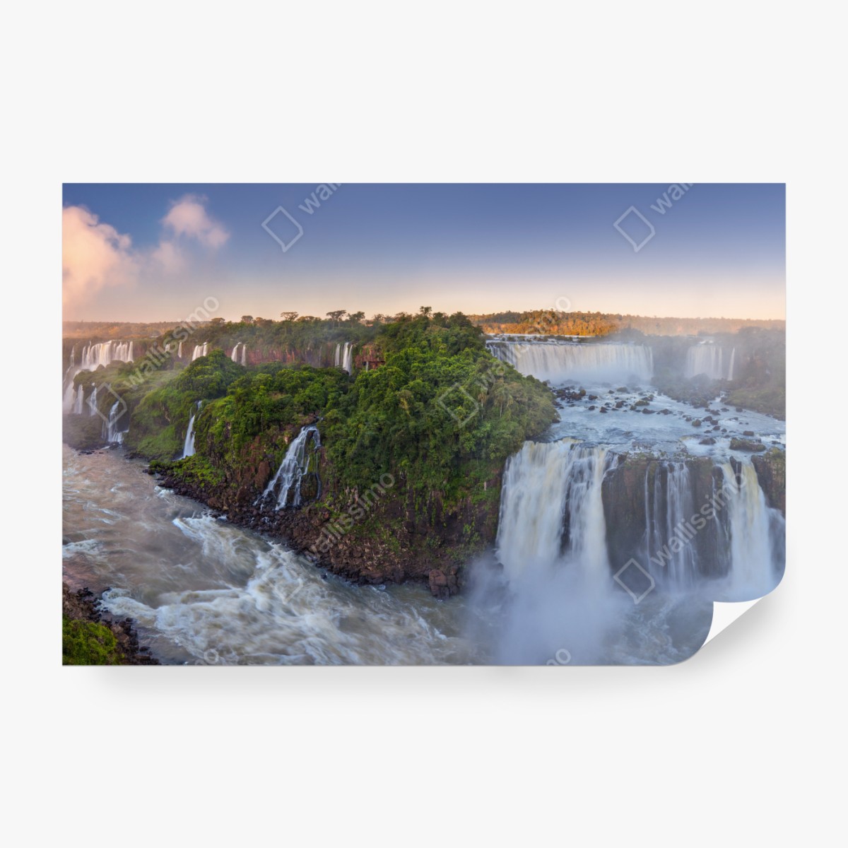 Fototapeta mglista panorama wodospadów w bujnym lesie – Wallissimo® Fototapeta mglista panorama wodospadów w bujnym lesie – Wallissimo®