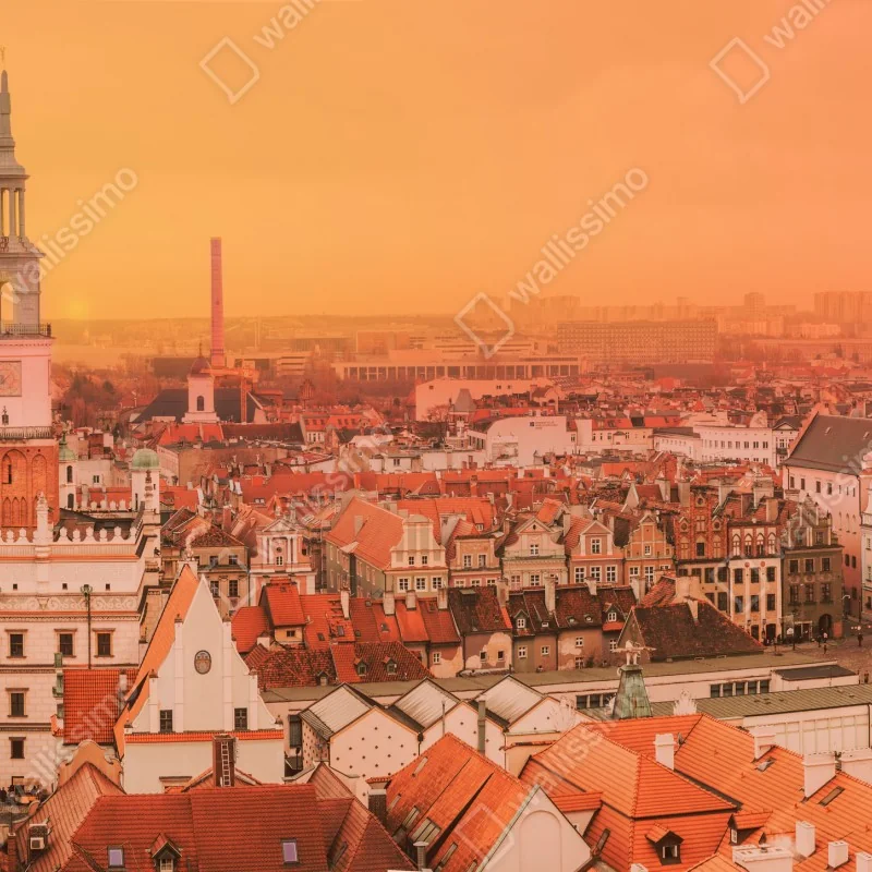 Fototapeta ciepły zachód słońca nad zabytkowymi dachami miasta – Wallissimo® Fototapeta ciepły zachód słońca nad zabytkowymi dachami miasta – Wallissimo®