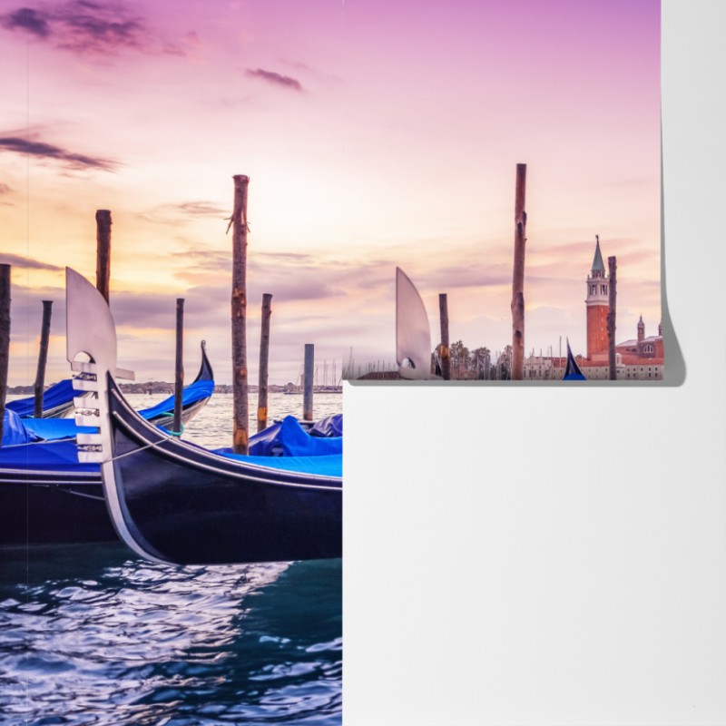 Fototapeta Wenecja gondole o zachodzie słońca – Wallissimo® Fototapeta Wenecja gondole o zachodzie słońca – Wallissimo®