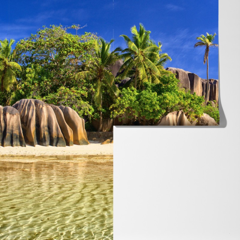 Fototapeta tropikalna plaża z granitowymi głazami i klarowną wodą – Wallissimo® Fototapeta tropikalna plaża z granitowymi głazami i klarowną wodą – Wallissimo®