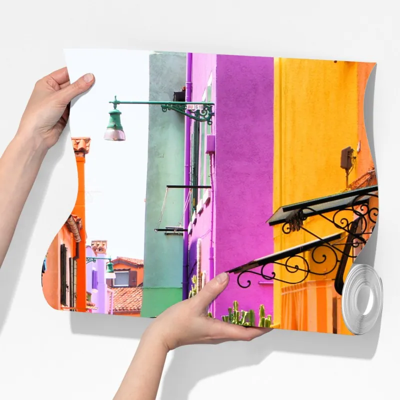 Fototapeta kolorowa śródziemnomorska uliczka – Wallissimo® Fototapeta kolorowa śródziemnomorska uliczka – Wallissimo®