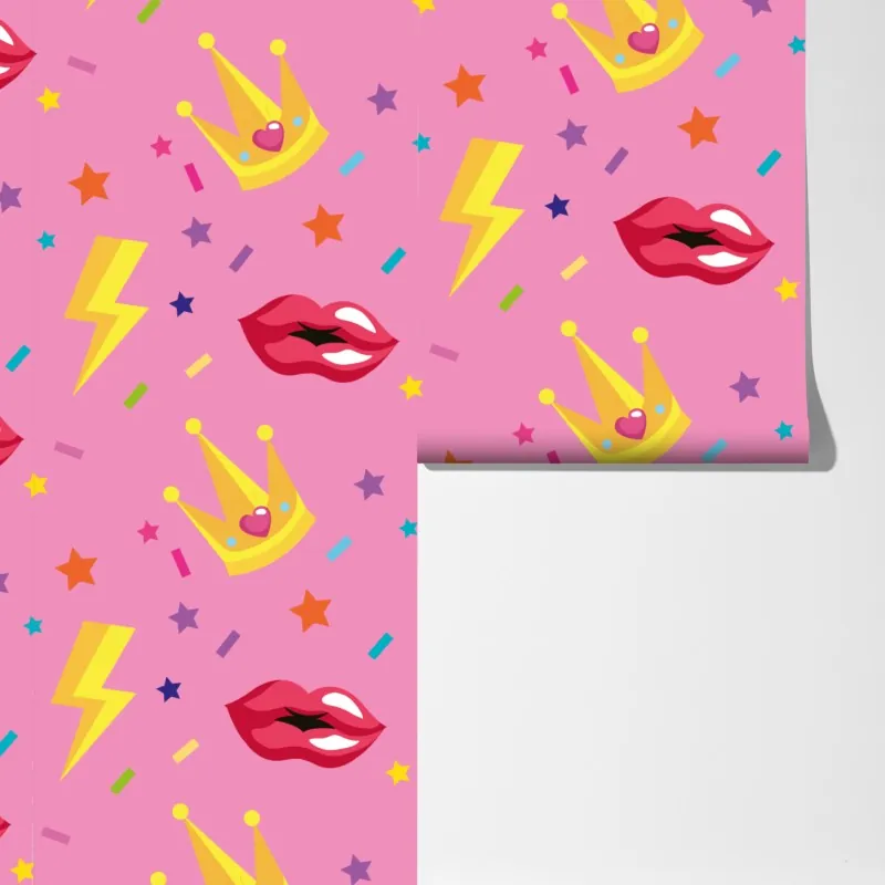 Fototapeta zabawny wzór księżniczki z koronami i ustami – Wallissimo® Fototapeta zabawny wzór księżniczki z koronami i ustami – Wallissimo®