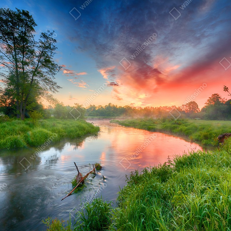 Fototapeta wschód słońca nad mglistą rzeką – Wallissimo® Fototapeta wschód słońca nad mglistą rzeką – Wallissimo®