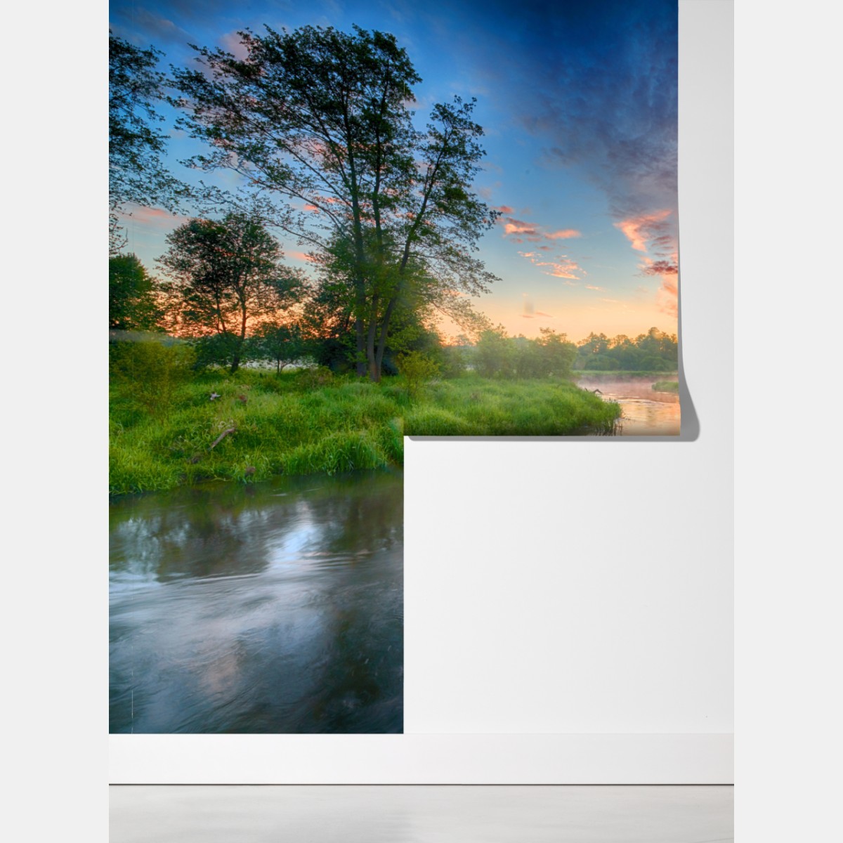 Fototapeta wschód słońca nad mglistą rzeką – Wallissimo® Fototapeta wschód słońca nad mglistą rzeką – Wallissimo®