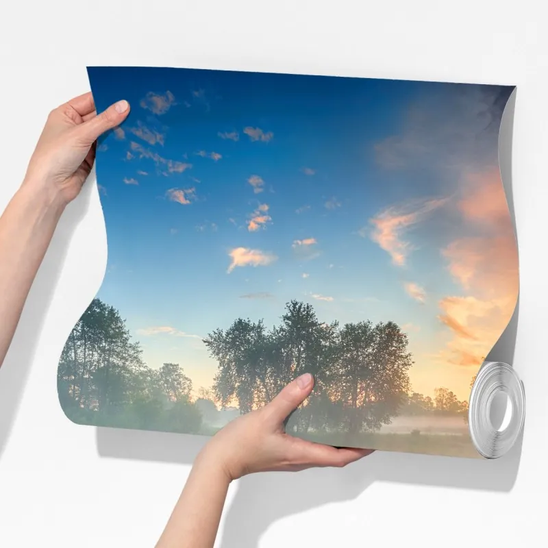 Fototapeta mglista rzeka o wschodzie słońca nad zielonymi brzegami – Wallissimo® Fototapeta mglista rzeka o wschodzie słońca nad zielonymi brzegami – Wallissimo®