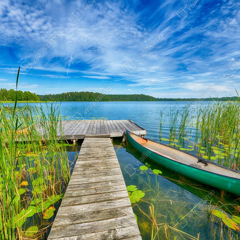 Fototapeta spokojne letnie jezioro na Mazurach – Wallissimo® Fototapeta spokojne letnie jezioro na Mazurach – Wallissimo®