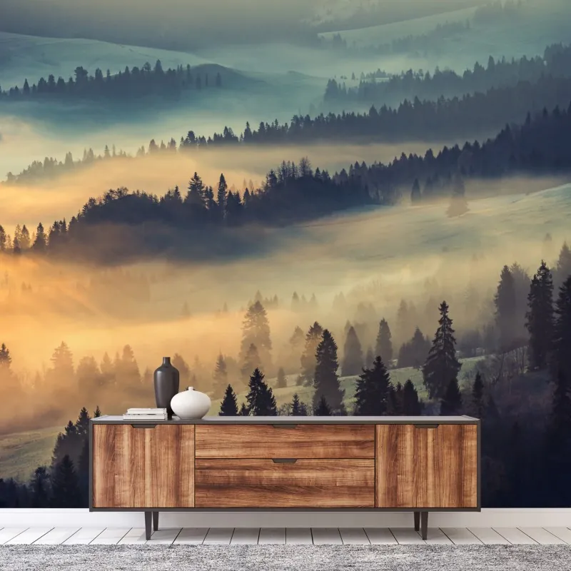 Fototapeta mglisty górski las o wschodzie słońca – Wallissimo® Fototapeta mglisty górski las o wschodzie słońca – Wallissimo®