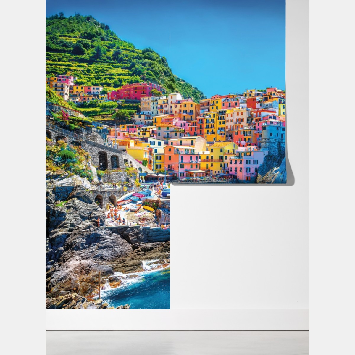 Fototapeta kolorowa nadmorska wioska na klifie – Wallissimo® Fototapeta kolorowa nadmorska wioska na klifie – Wallissimo®