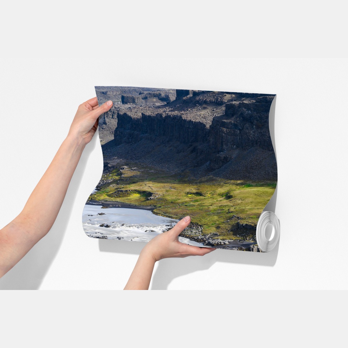 Fototapeta majestatyczny wodospad w islandzkim kanionie – Wallissimo® Fototapeta majestatyczny wodospad w islandzkim kanionie – Wallissimo®