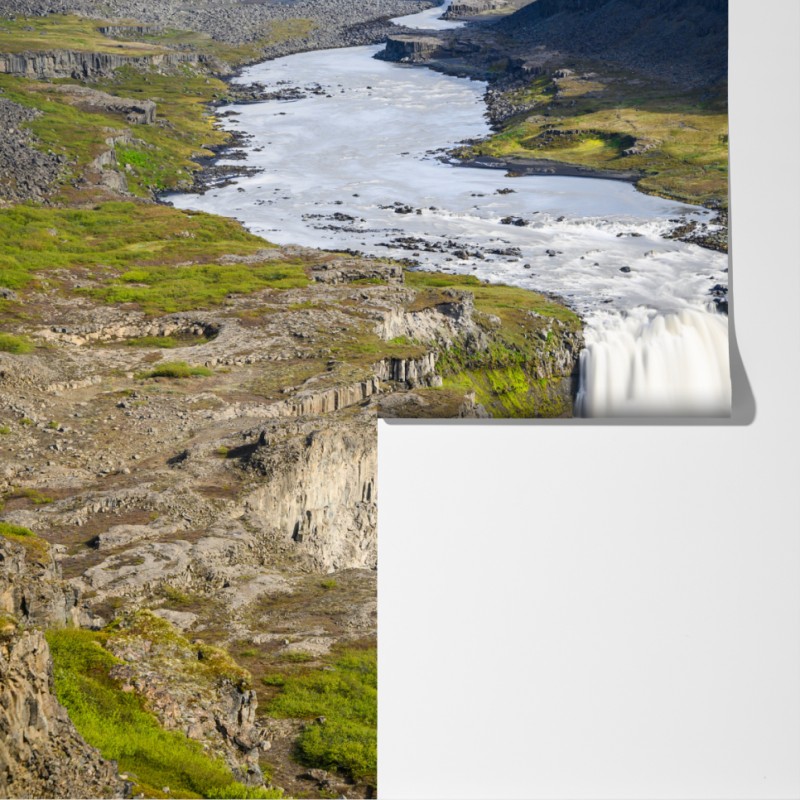 Fototapeta majestatyczny wodospad w islandzkim kanionie – Wallissimo® Fototapeta majestatyczny wodospad w islandzkim kanionie – Wallissimo®