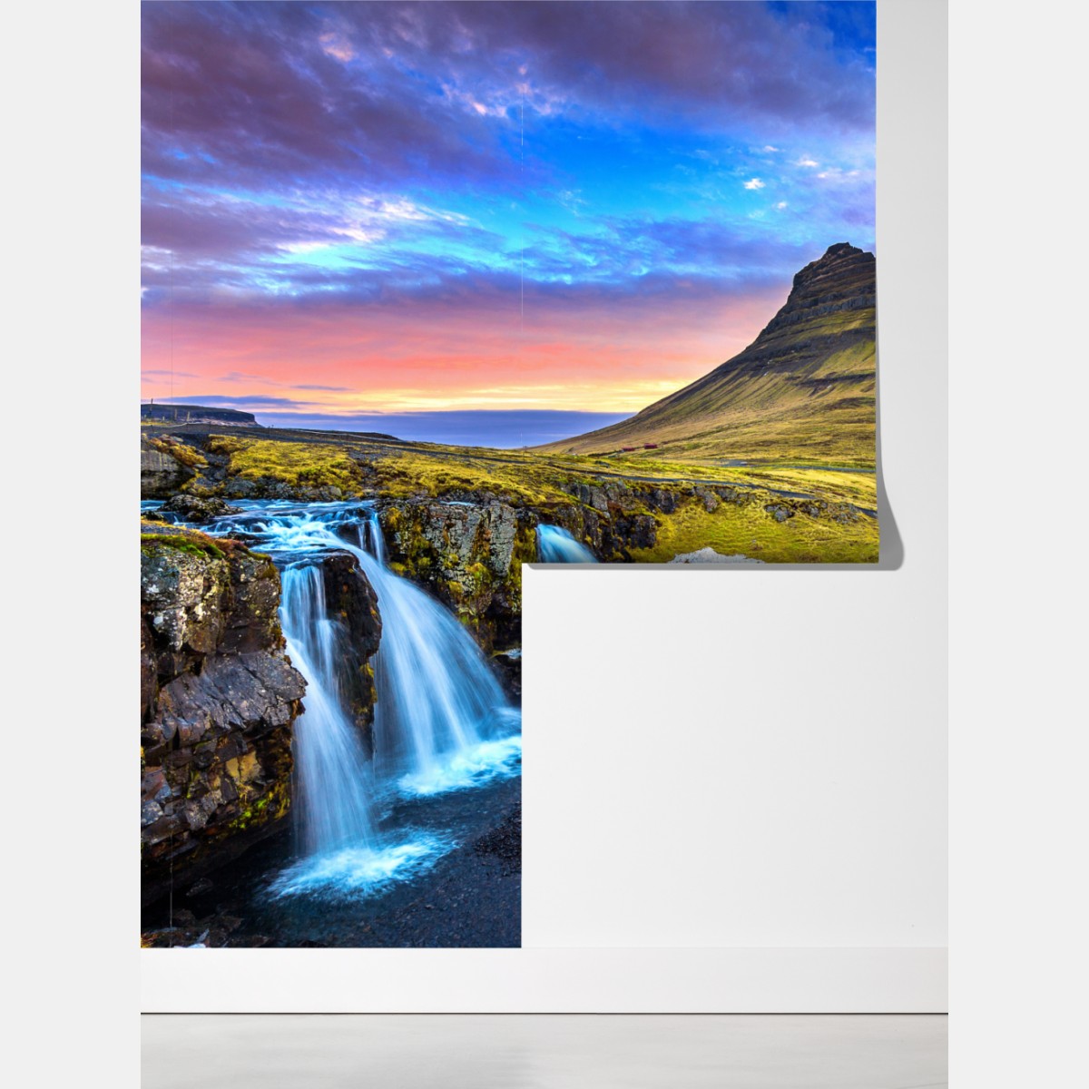 Fototapeta Kirkjufell wschód słońca górski pejzaż – Wallissimo® Fototapeta Kirkjufell wschód słońca górski pejzaż – Wallissimo®