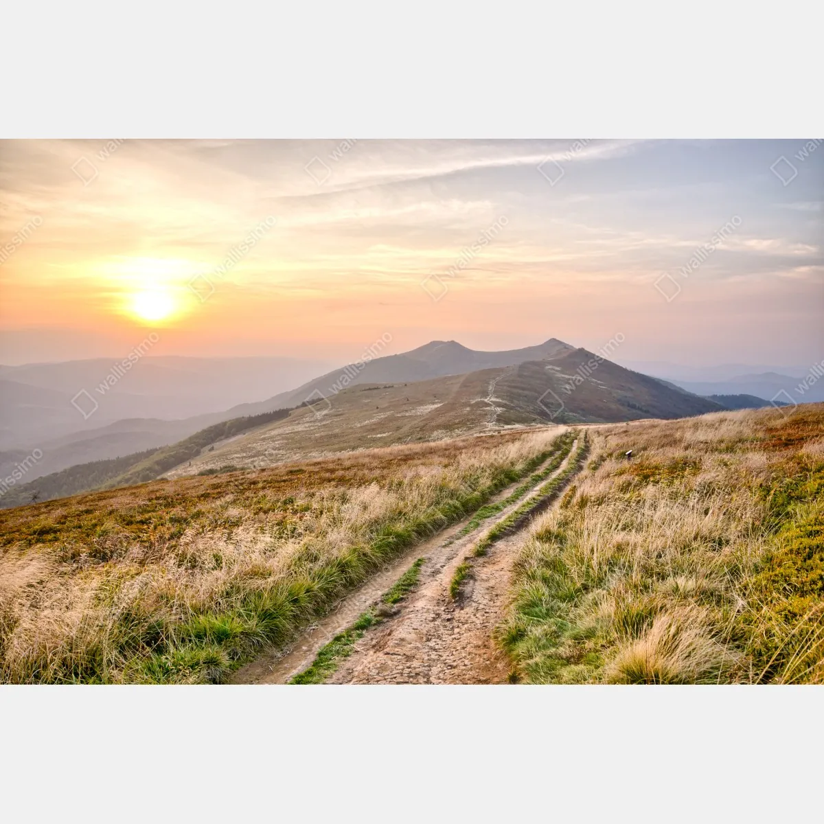 Fototapeta złota górska ścieżka o zachodzie słońca – Wallissimo® Fototapeta złota górska ścieżka o zachodzie słońca – Wallissimo®