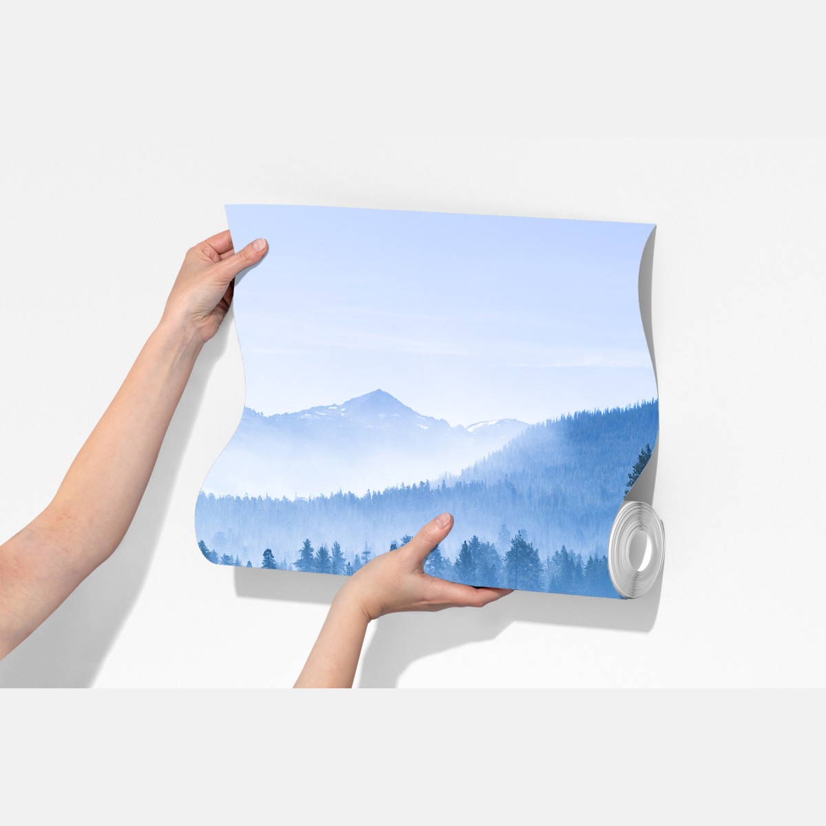 Fototapeta mglista górska tafla jeziora z odbiciem – Wallissimo® Fototapeta mglista górska tafla jeziora z odbiciem – Wallissimo®