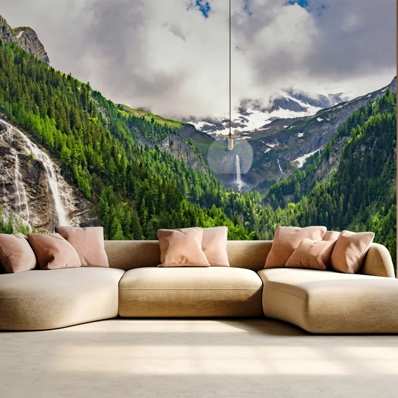 Fototapeta mglisty alpejski wodospad nad zieloną doliną