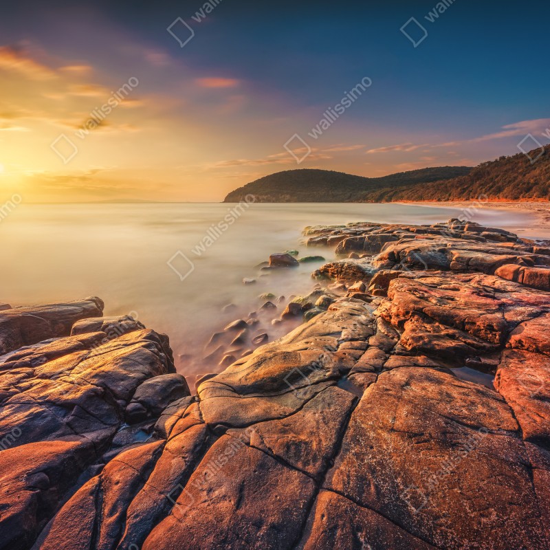 Fototapeta zachód słońca w Cala Violina, Toskania – Wallissimo® Fototapeta zachód słońca w Cala Violina, Toskania – Wallissimo®