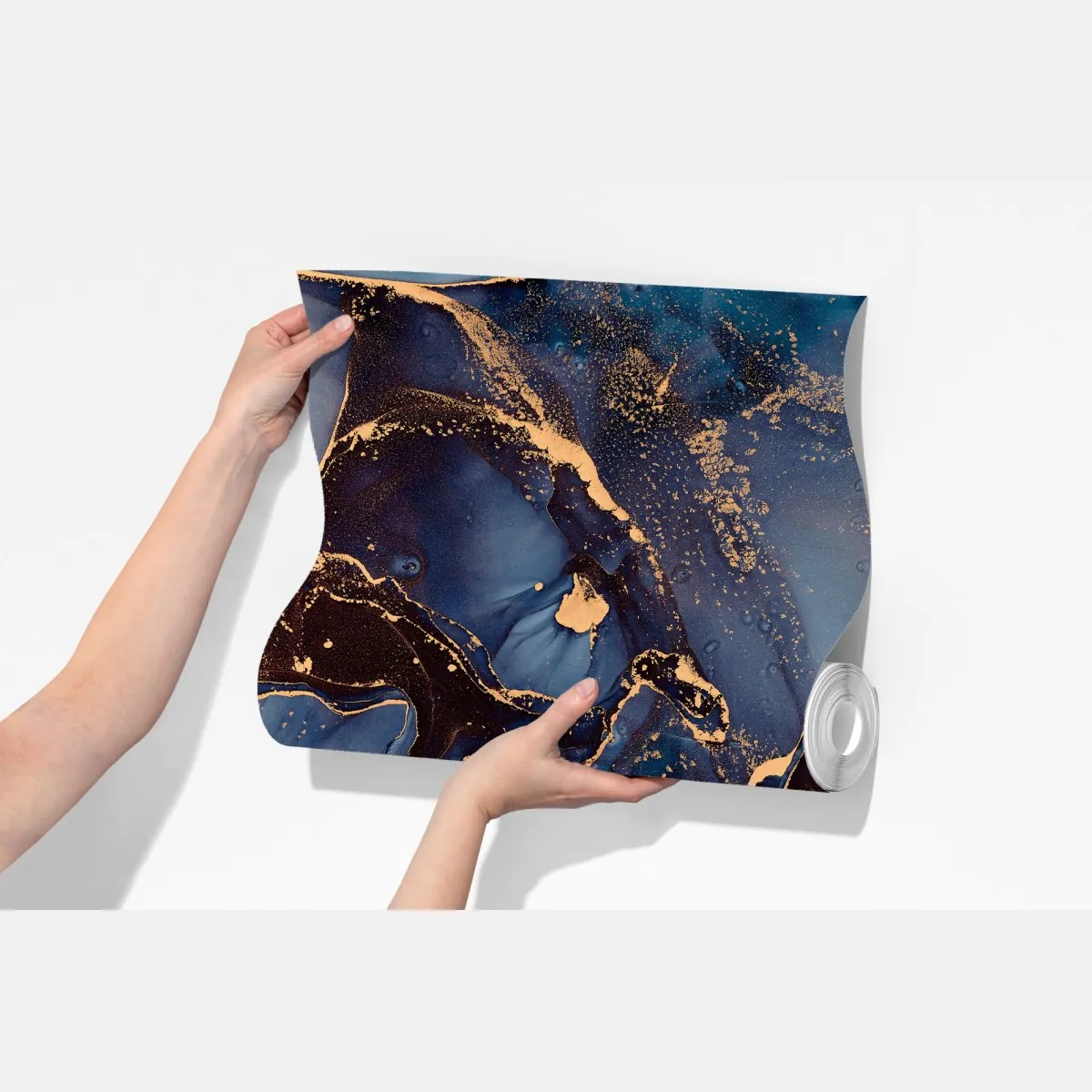 Fototapeta głębokie oceaniczne błękity ze złotymi żyłami – Wallissimo® Fototapeta głębokie oceaniczne błękity ze złotymi żyłami – Wallissimo®