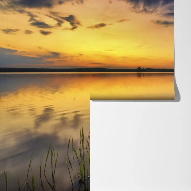 Fototapeta złoty zachód słońca nad jeziorem – Wallissimo® Fototapeta złoty zachód słońca nad jeziorem – Wallissimo®