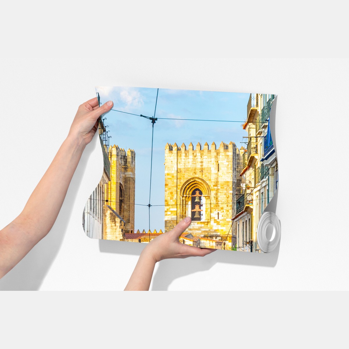 Fototapeta słoneczne tramwaje na zabytkowej ulicy Lizbony – Wallissimo® Fototapeta słoneczne tramwaje na zabytkowej ulicy Lizbony – Wallissimo®