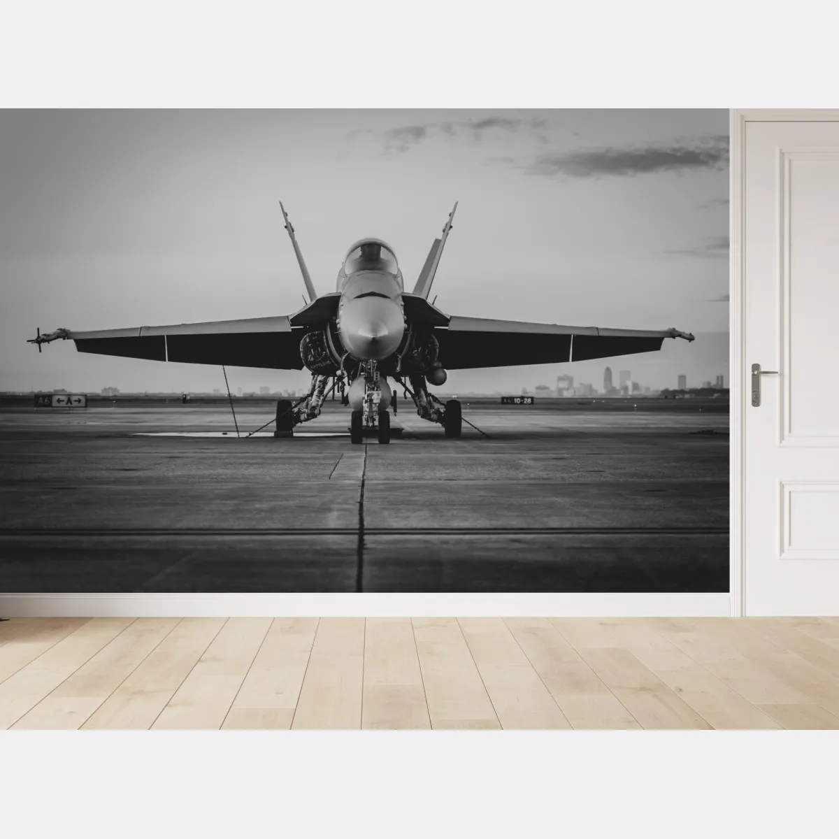 Fototapeta myśliwiec na pasie startowym – Wallissimo® Fototapeta myśliwiec na pasie startowym – Wallissimo®