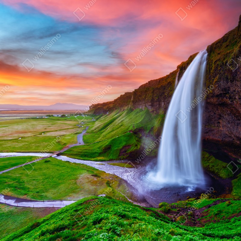 Fototapeta wodospad Seljalandsfoss o zachodzie słońca – Wallissimo® Fototapeta wodospad Seljalandsfoss o zachodzie słońca – Wallissimo®