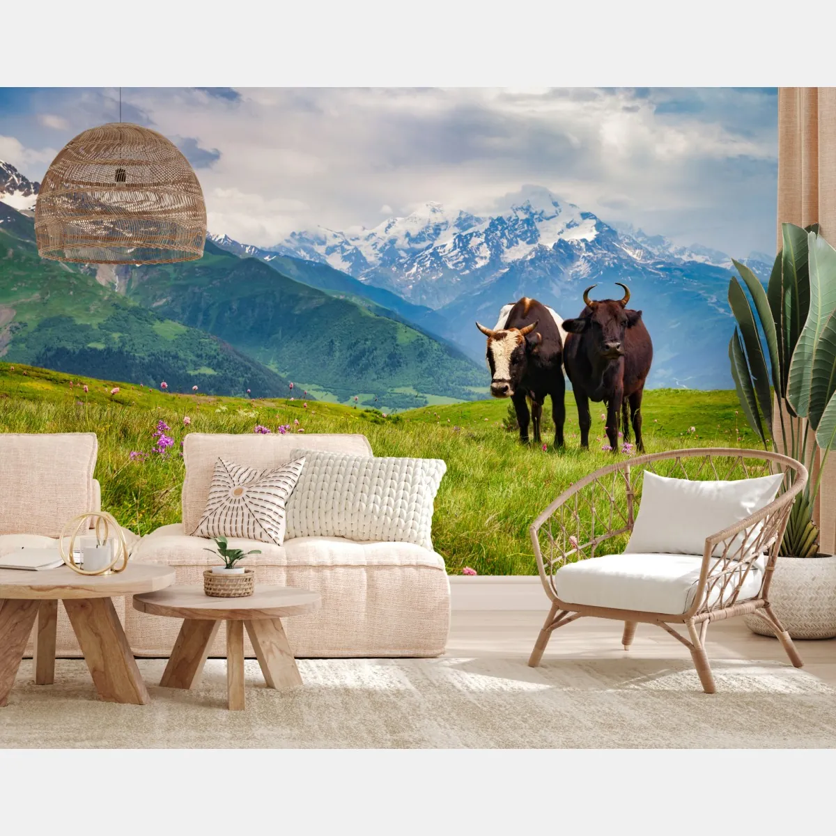 Fototapeta alpejska łąka z pasącymi się krowami – Wallissimo® Fototapeta alpejska łąka z pasącymi się krowami – Wallissimo®