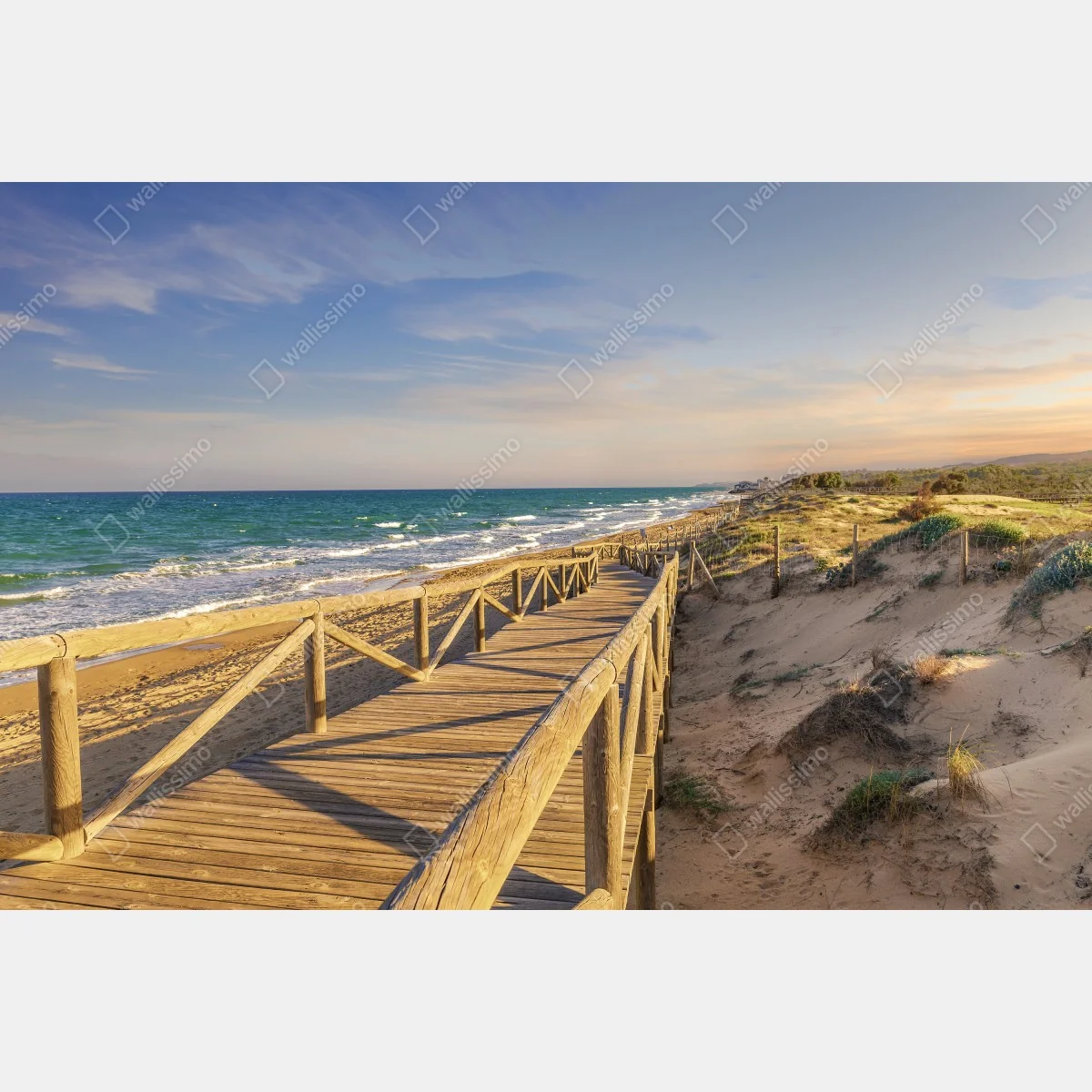 Fototapeta drewniany pomost na plażę w Guardamar – Wallissimo® Fototapeta drewniany pomost na plażę w Guardamar – Wallissimo®