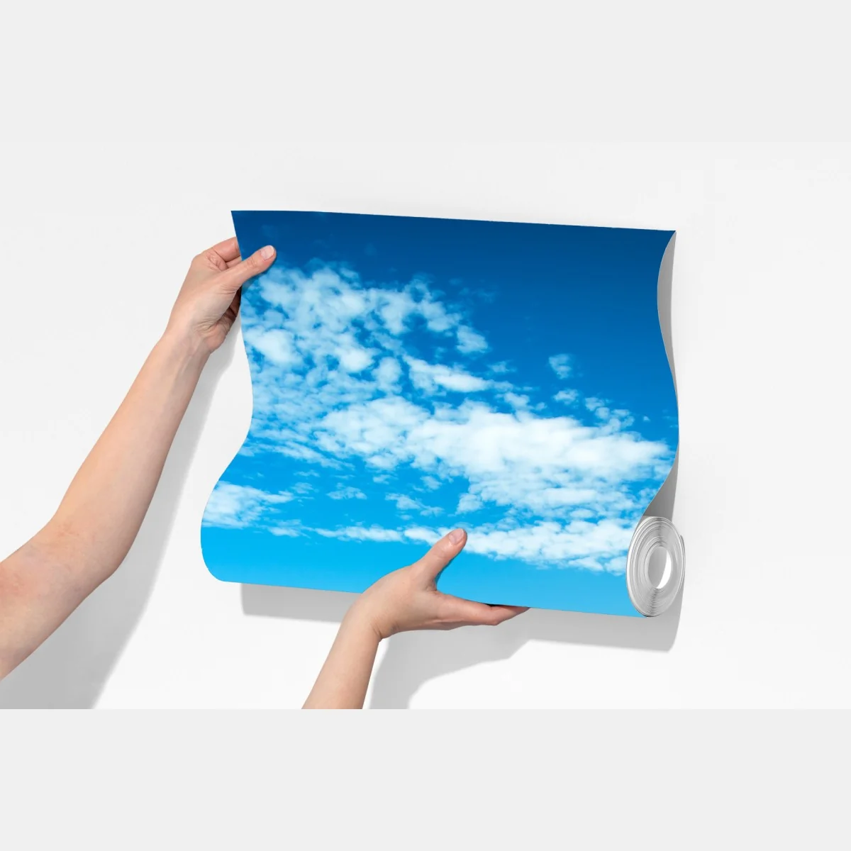 Fototapeta słoneczna zielona łąka pod niebieskim niebem – Wallissimo® Fototapeta słoneczna zielona łąka pod niebieskim niebem – Wallissimo®