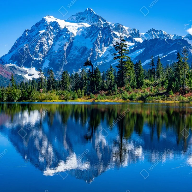 Fototapeta majestatyczne odbicie gór nad jeziorem – Wallissimo® Fototapeta majestatyczne odbicie gór nad jeziorem – Wallissimo®