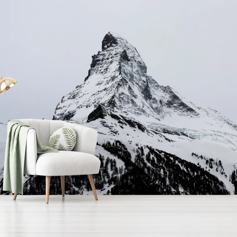 Fototapeta samotny pokryty śniegiem szczyt górski