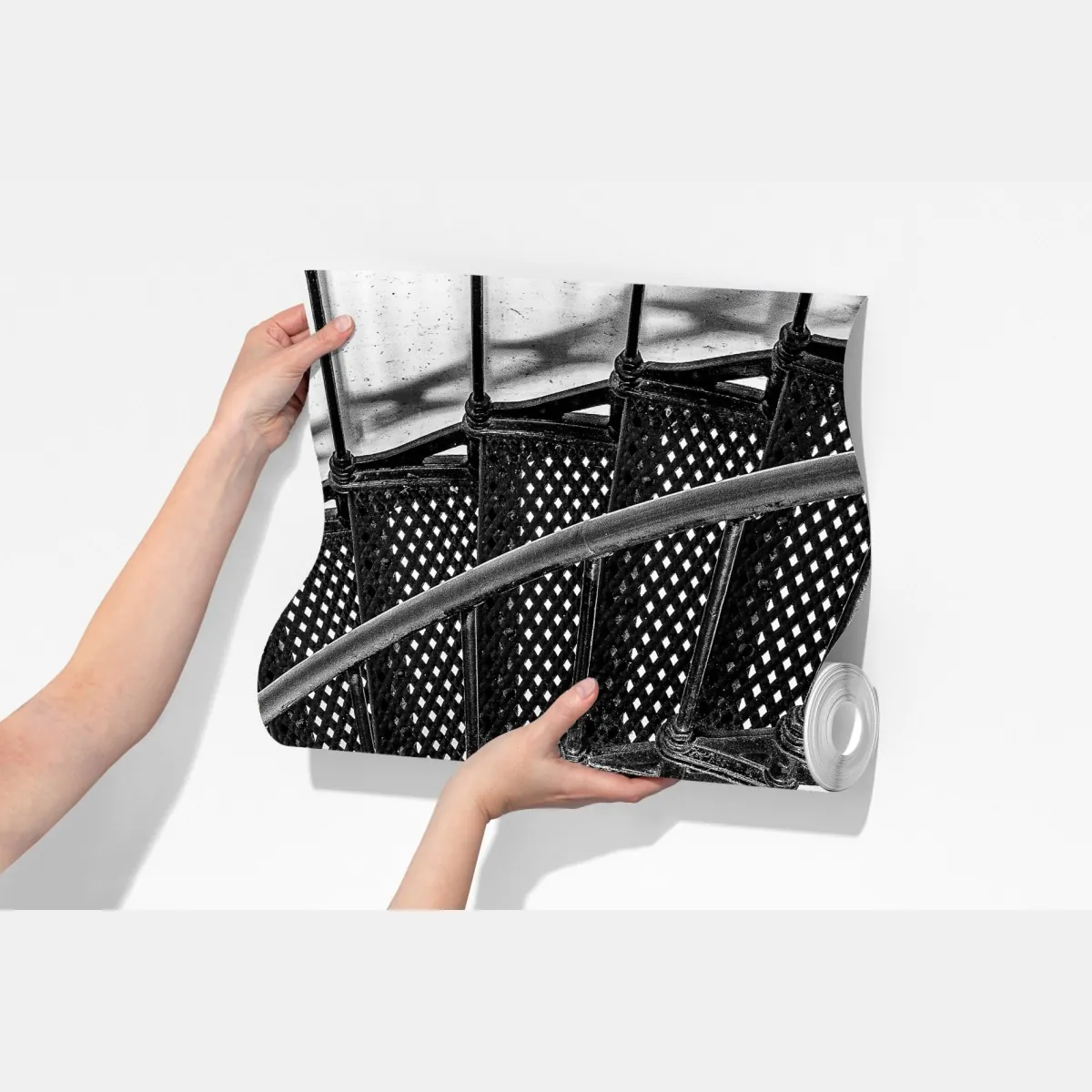 Fototapeta spiralne schody w czerni i bieli – Wallissimo® Fototapeta spiralne schody w czerni i bieli – Wallissimo®