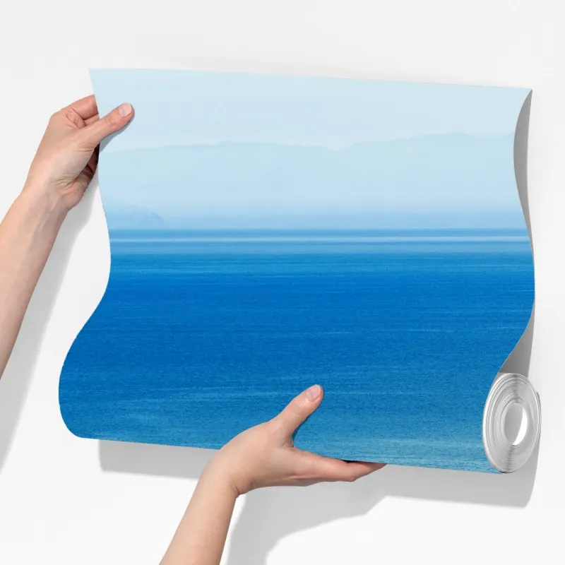 Fototapeta słoneczna panorama nadmorskiego miasta z żaglówką – Wallissimo® Fototapeta słoneczna panorama nadmorskiego miasta z żaglówką – Wallissimo®