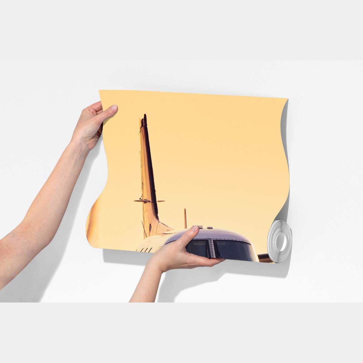 Fototapeta dwusilnikowy turboprop na złotym pasie startowym – Wallissimo® Fototapeta dwusilnikowy turboprop na złotym pasie startowym – Wallissimo®