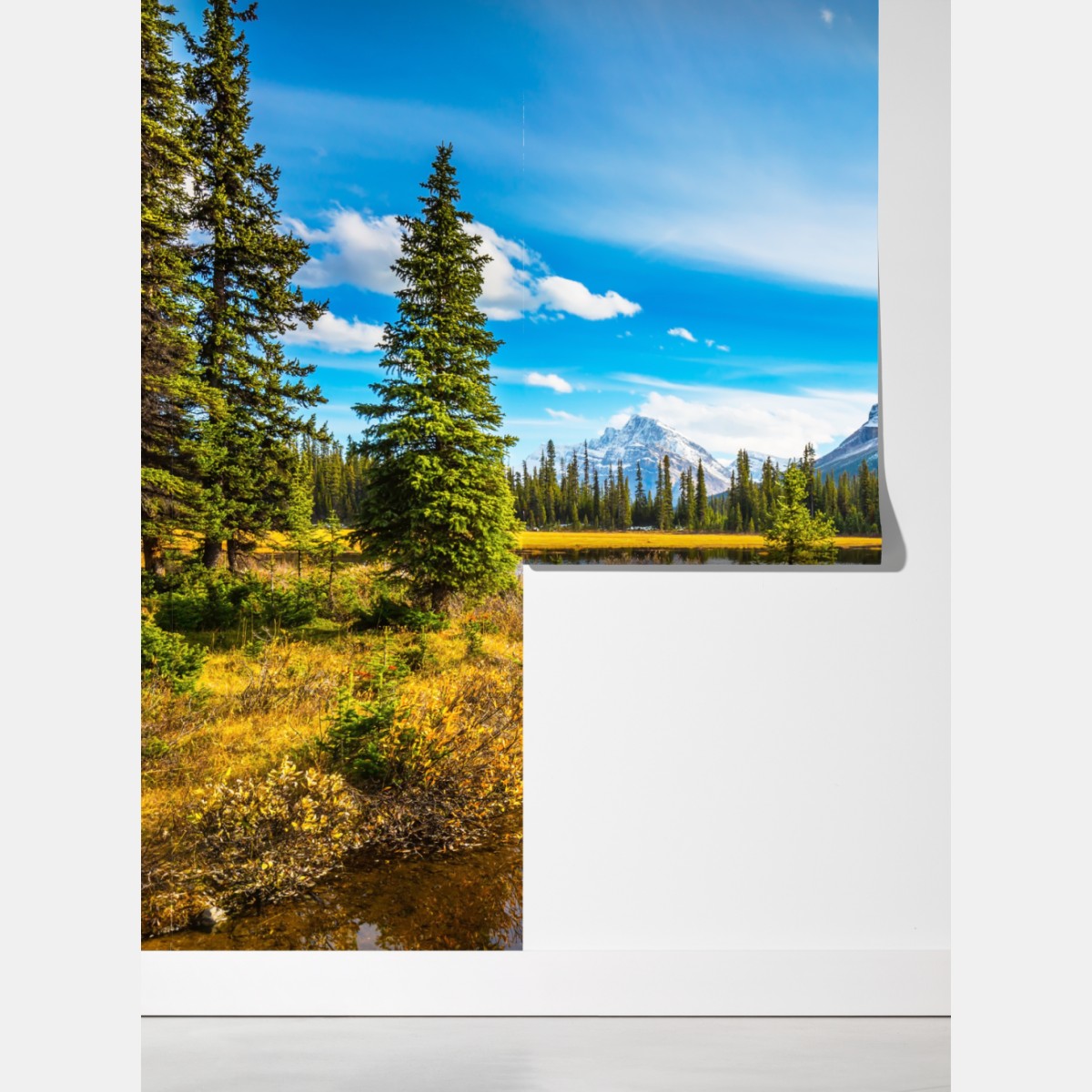 Fototapeta Góry Skaliste nad jeziorem z odbiciem – Wallissimo® Fototapeta Góry Skaliste nad jeziorem z odbiciem – Wallissimo®