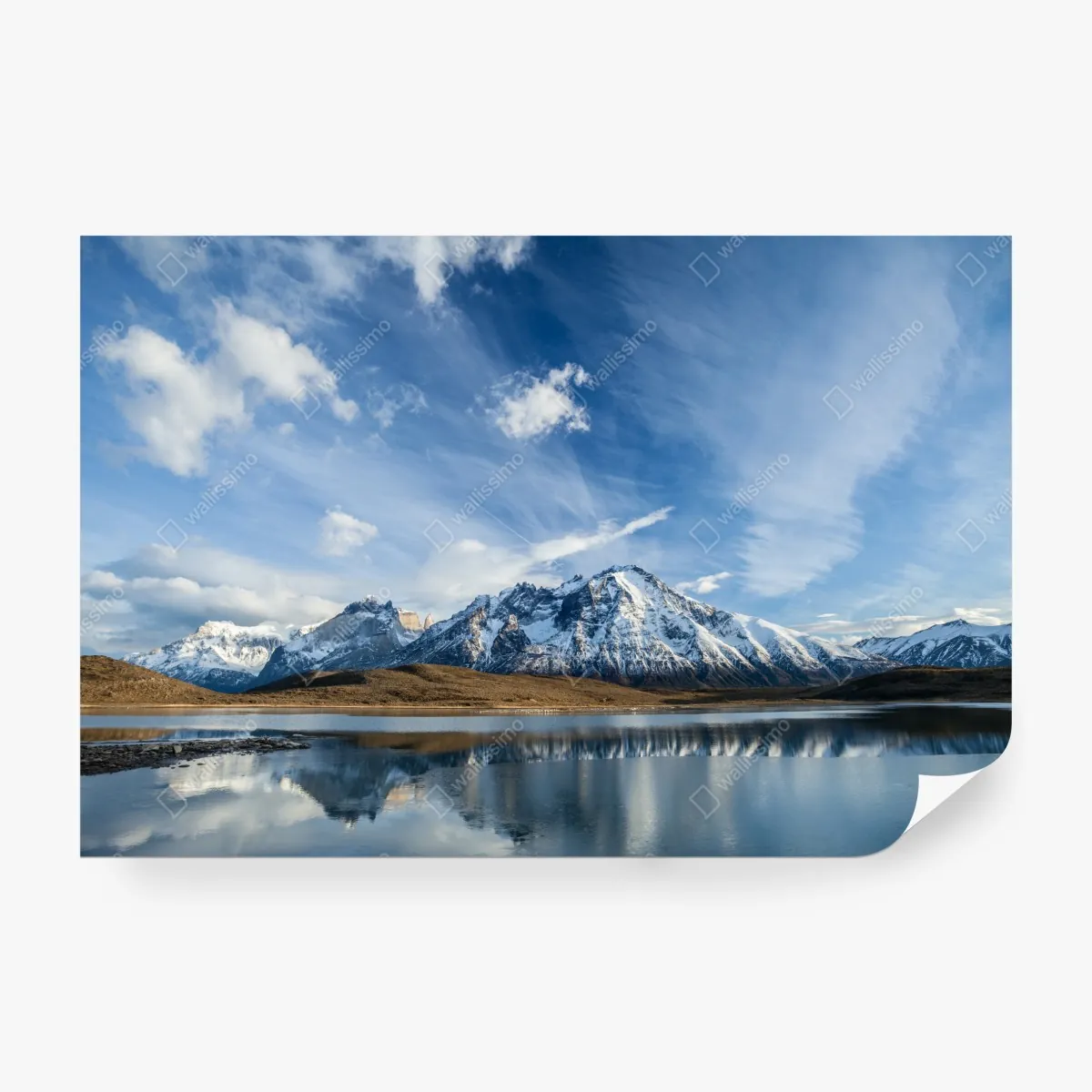 Fototapeta odbijające się góry nad spokojnym jeziorem – Wallissimo® Fototapeta odbijające się góry nad spokojnym jeziorem – Wallissimo®