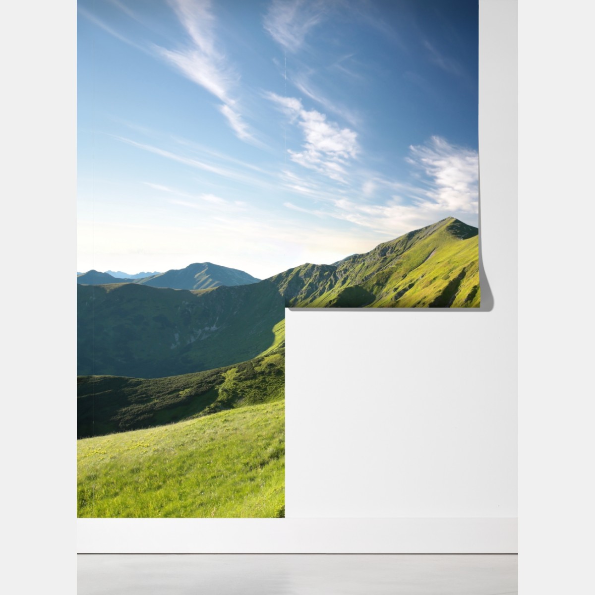 Fototapeta słoneczny grzbiet górski ze ścieżką – Wallissimo® Fototapeta słoneczny grzbiet górski ze ścieżką – Wallissimo®