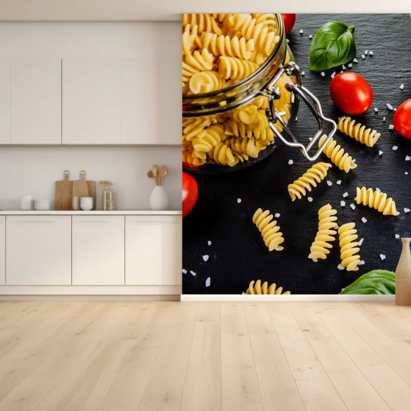 Fototapeta składniki do makaronu widok z góry z pomidorami i bazylią