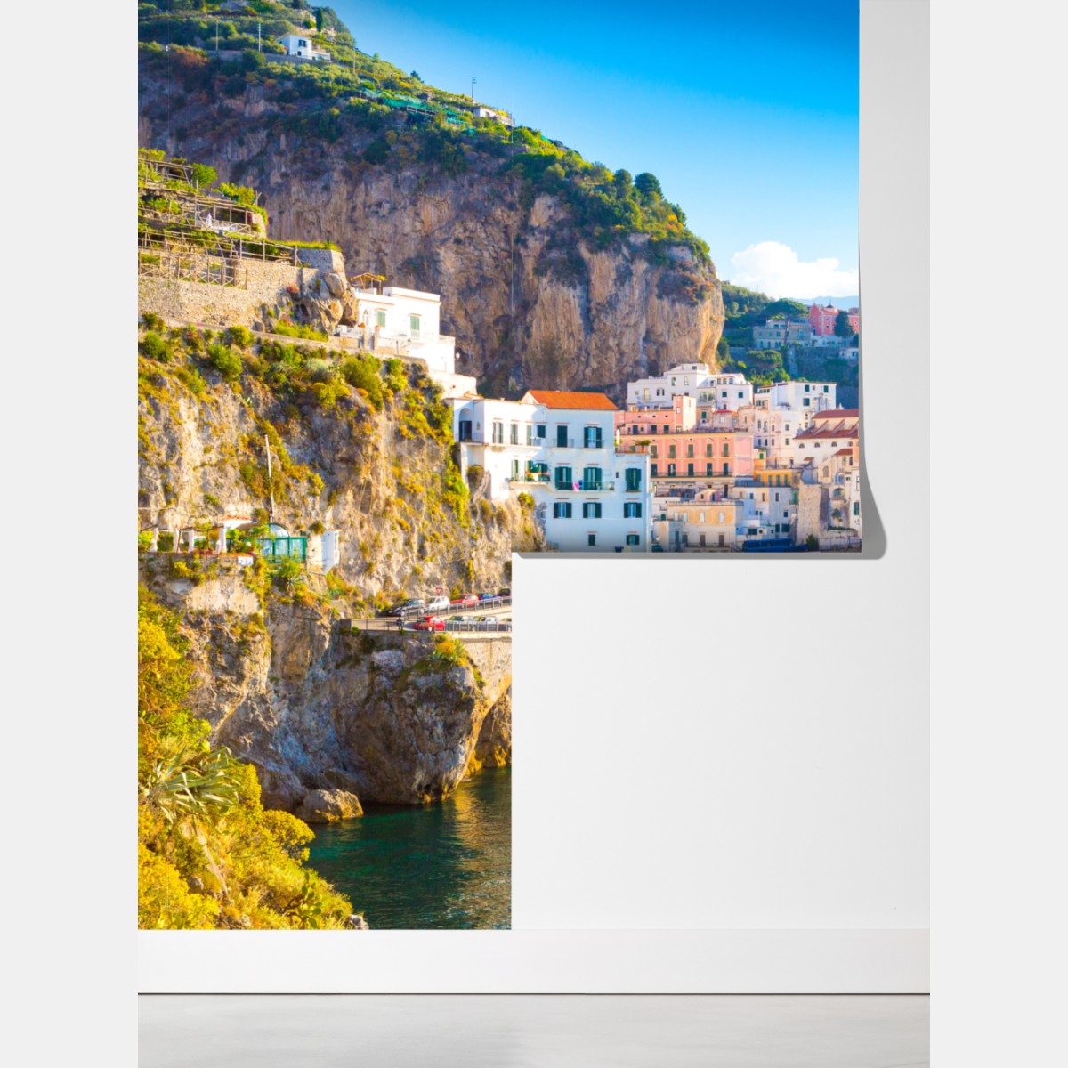 Fototapeta słoneczna wioska na klifie Wybrzeże Amalfi – Wallissimo® Fototapeta słoneczna wioska na klifie Wybrzeże Amalfi – Wallissimo®