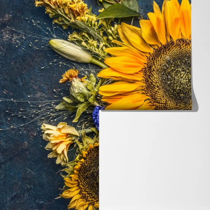 Fototapeta jesienny bukiet słoneczników na ciemnym rustykalnym tle – Wallissimo® Fototapeta jesienny bukiet słoneczników na ciemnym rustykalnym tle – Wallissimo®