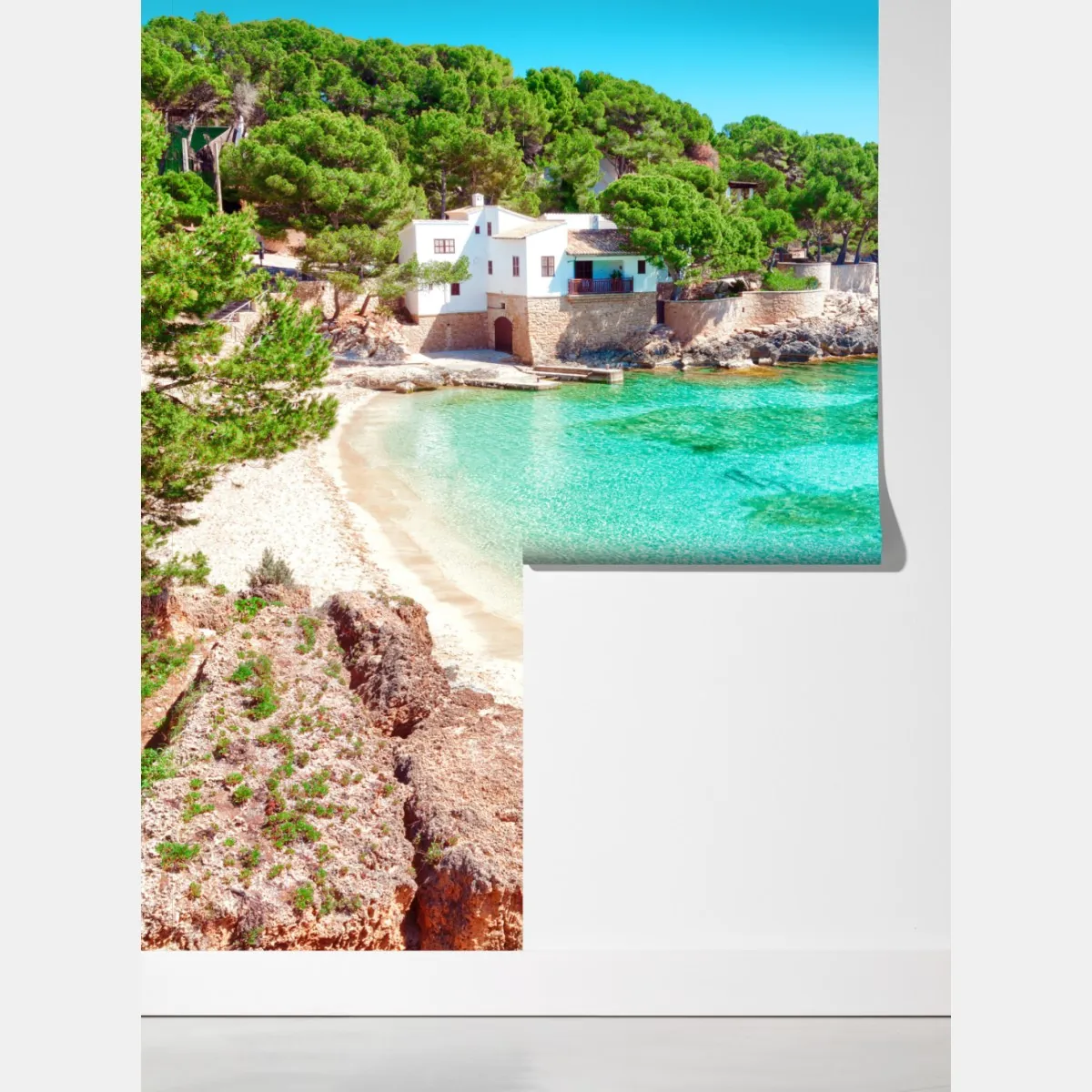 Fototapeta spokojna zatoka śródziemnomorska z turkusowymi wodami – Wallissimo® Fototapeta spokojna zatoka śródziemnomorska z turkusowymi wodami – Wallissimo®