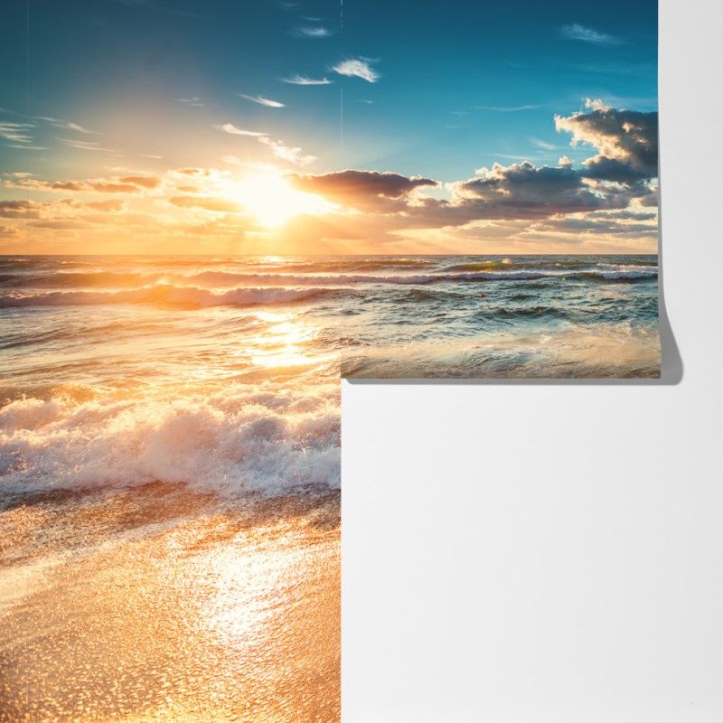 Fototapeta złoty wschód słońca nad brzegiem morza – Wallissimo® Fototapeta złoty wschód słońca nad brzegiem morza – Wallissimo®