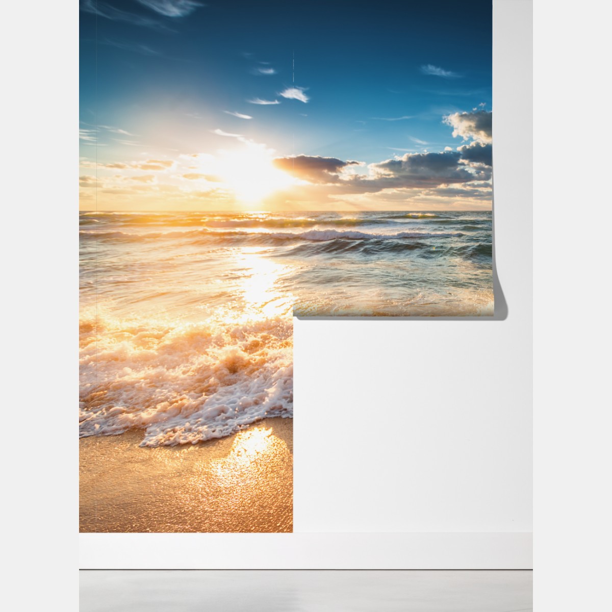 Fototapeta złoty wschód słońca nad morzem – Wallissimo® Fototapeta złoty wschód słońca nad morzem – Wallissimo®