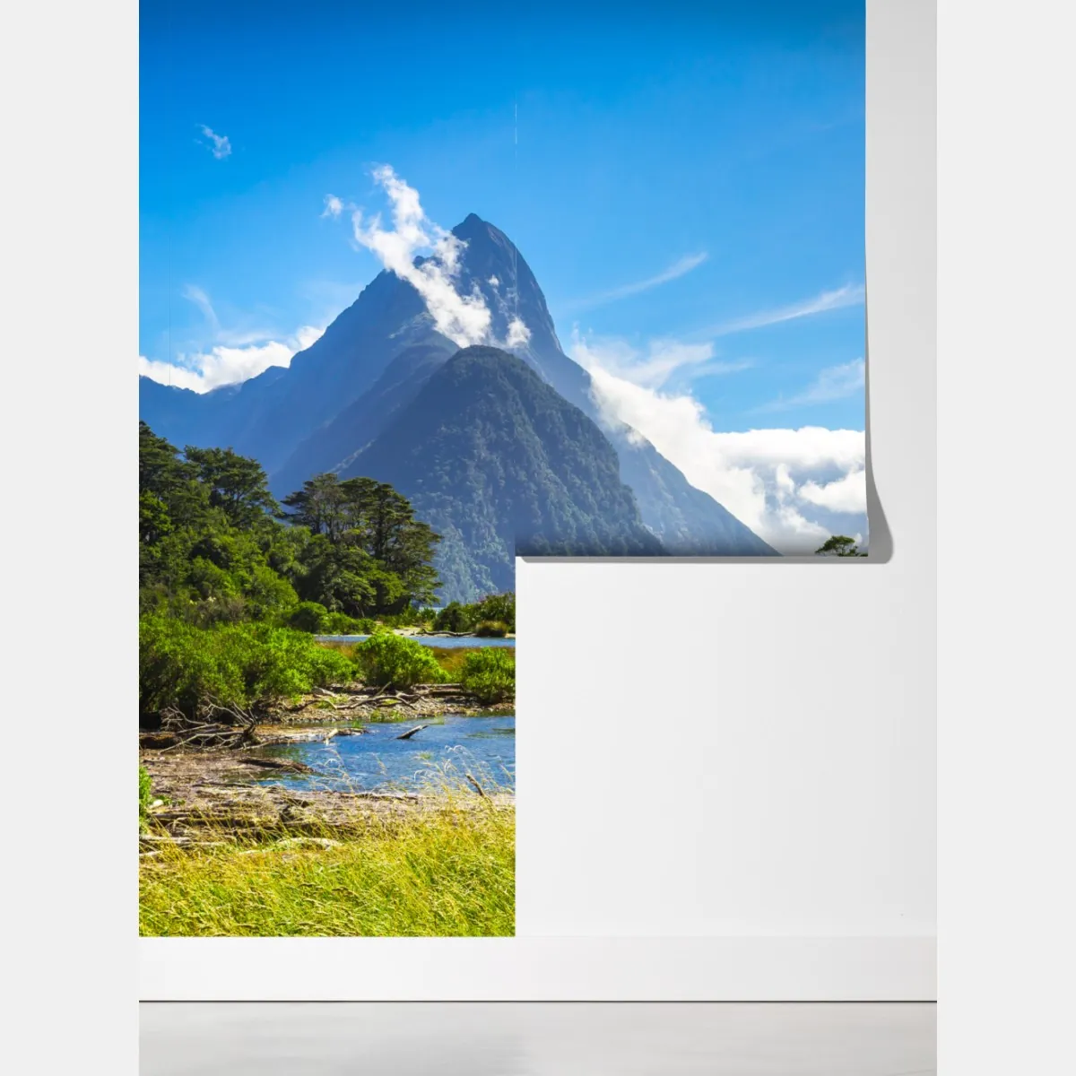 Fototapeta malowniczy krajobraz górski nad fiordem – Wallissimo® Fototapeta malowniczy krajobraz górski nad fiordem – Wallissimo®